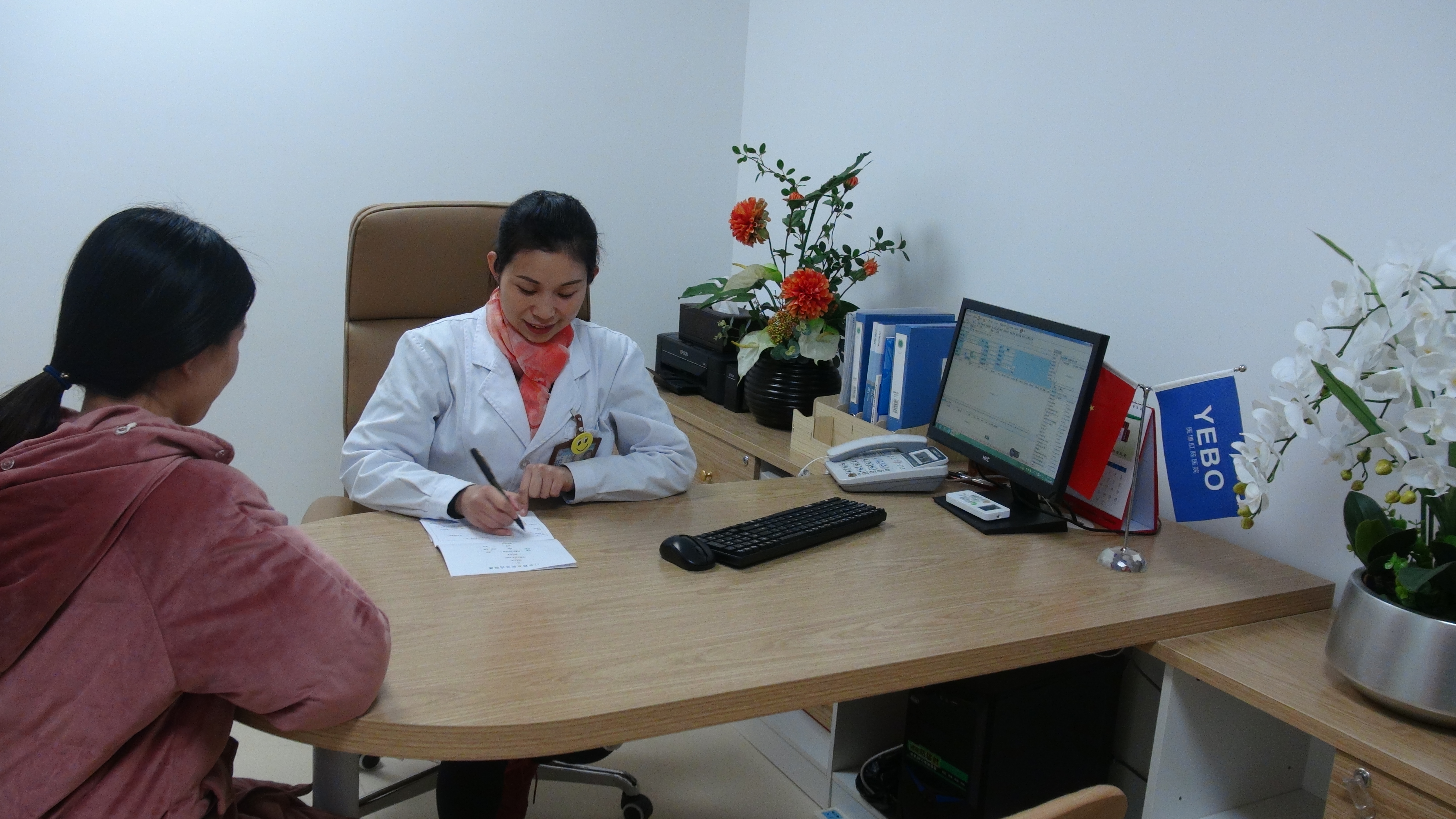 南寧醫(yī)博醫(yī)院微創(chuàng)技術(shù)治痔瘡靠譜嗎？